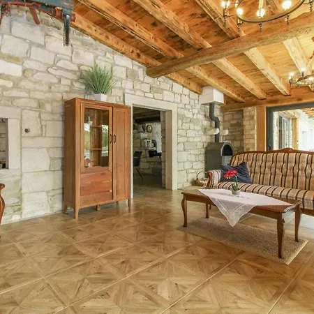 Tina In Gradinje - Haus Fuer 8-12 Personen Villa
