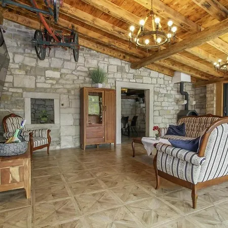 Tina In Gradinje - Haus Fuer 8-12 Personen Villa *