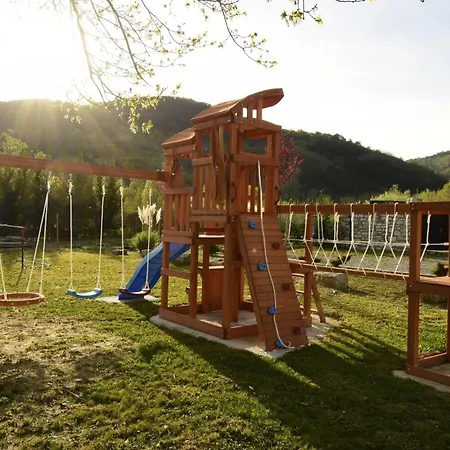 Villa Tina In Gradinje - Haus Fuer 8-12 Personen *