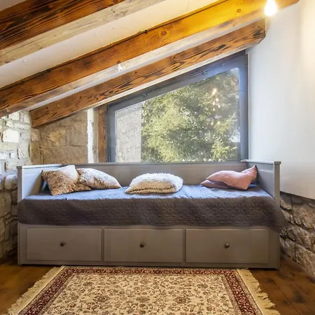 Tina In Gradinje - Haus Fuer 8-12 Personen Villa Livade